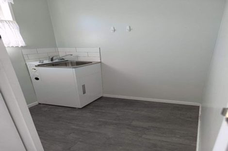 Photo of property in 43 Ruamahanga Crescent, Terrace End, Palmerston North, 4410