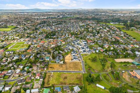 Photo of property in 6 Monte Cristal Avenue, Swanson, Auckland, 0614