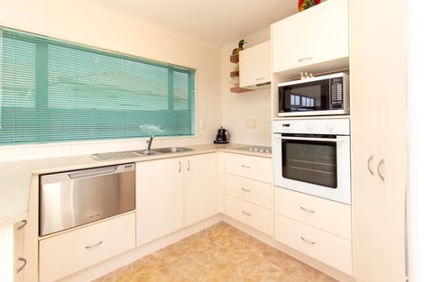 Photo of property in 87a Elan Place, Stanmore Bay, Whangaparaoa, 0932