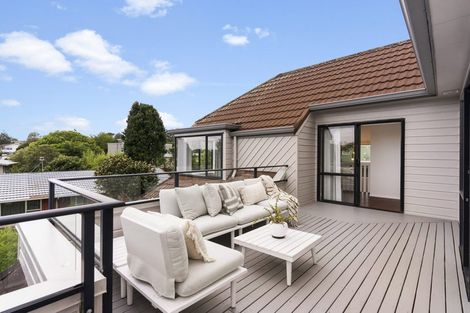 Photo of property in 10 Springfield Street, Forrest Hill, Auckland, 0620