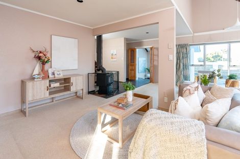 Photo of property in 113 Field Way, Waikanae Beach, Waikanae, 5036