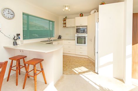 Photo of property in 87a Elan Place, Stanmore Bay, Whangaparaoa, 0932