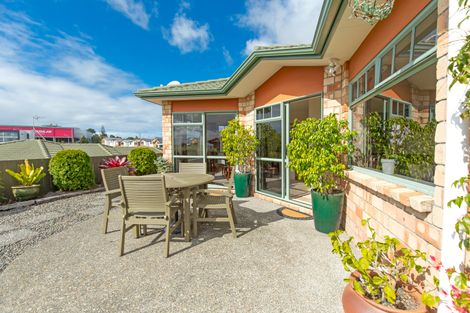 Photo of property in 87a Elan Place, Stanmore Bay, Whangaparaoa, 0932