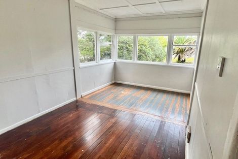 Photo of property in 61 Rua Road, Glen Eden, Auckland, 0602