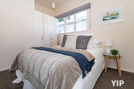 Photo of property in 19 Black Rock Road, Newlands, Wellington, 6037