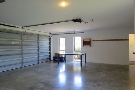 Photo of property in 32 Victoria Street, Coromandel, 3506