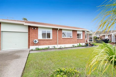 Photo of property in 21 Ruby Place, Orewa, 0931