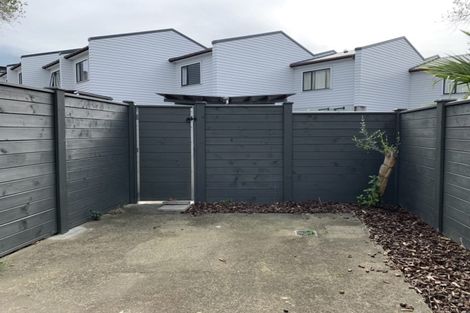 Photo of property in Greenwich Apartments, 44/3 Burton Street, Grafton, Auckland, 1010