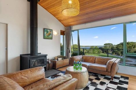 Photo of property in 8 Pukeora Way, Mangawhai, 0505