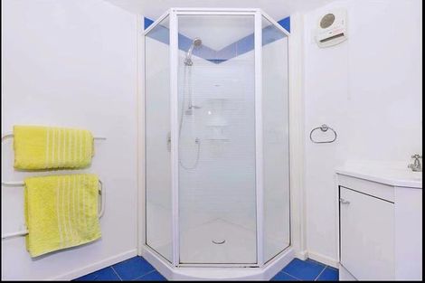 Photo of property in 5 Currey Crescent, Milford, Auckland, 0620