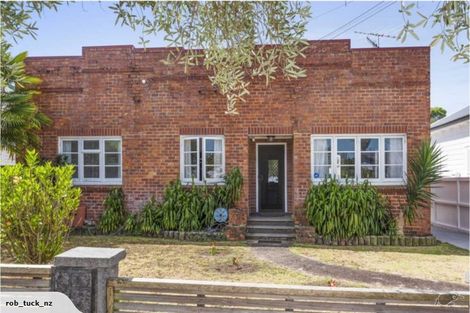 Photo of property in 13 Domain Street, Devonport, Auckland, 0624