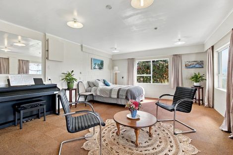 Photo of property in 7 Montana Place, Merrilands, New Plymouth, 4312