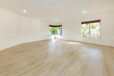 Photo of property in 16 Mordane Place, Flat Bush, Auckland, 2016