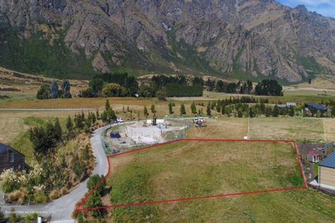 Photo of property in 5 Rabbiters Drive, Jacks Point, Queenstown, 9371