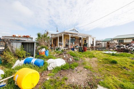 Photo of property in 40 Avenue Road, Foxton, 4814