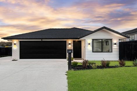 Photo of property in 29 Calder Crescent, Pokeno, 2402