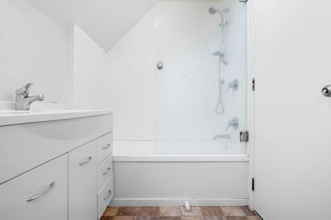 Photo of property in 12a Dowding Street, Melville, Hamilton, 3206