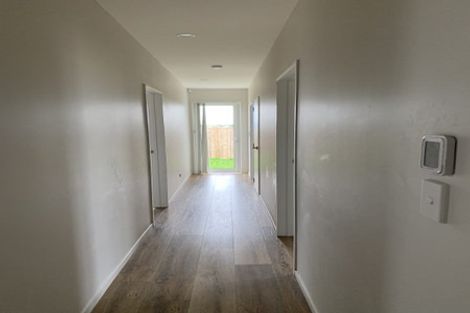 Photo of property in 17 Kapia Drive, Takanini, 2112