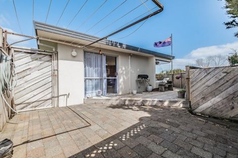 Photo of property in 26 Marchant Place, Westown, New Plymouth, 4310