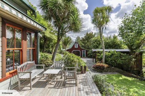 Photo of property in 31 Tinopai Road, Titirangi, Auckland, 0604