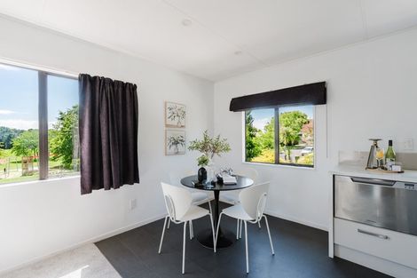 Photo of property in 32 Lansdowne Crescent, Glenview, Hamilton, 3206