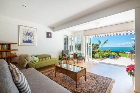 Photo of property in 1/21 Clifton Road, Hauraki, Auckland, 0622