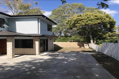 Photo of property in 125a Millbrook Road, Sunnyvale, Auckland, 0612