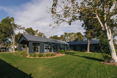 Photo of property in 31 Muhunoa Road East, Ohau, Levin, 5570