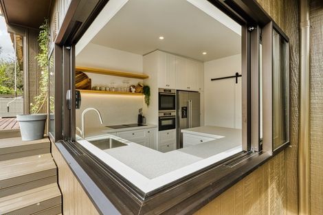 Photo of property in 3a Tauroa Road, Havelock North, 4130