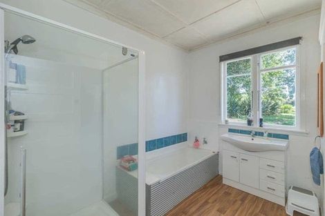 Photo of property in 328 Hokio Beach Road, Hokio Beach, Levin, 5571