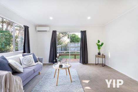 Photo of property in 2/35 Horokiwi Road West, Newlands, Wellington, 6037