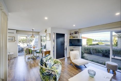 Photo of property in 3/30 Meeanee Quay, Westshore, Napier, 4110