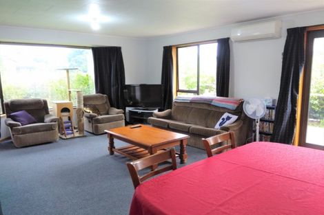 Photo of property in 69 Cox Street, Geraldine, 7930