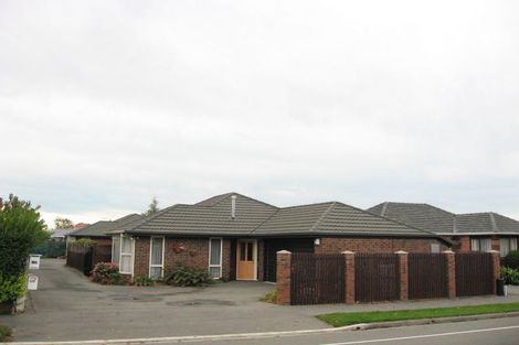 Photo of property in 2/128 Yaldhurst Road, Sockburn, Christchurch, 8042