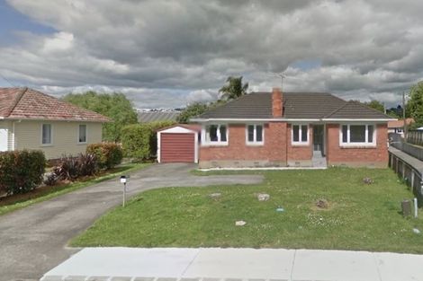 Photo of property in 60 Sutton Crescent, Papakura, 2110