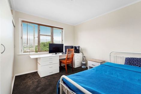 Photo of property in 13 Magdalen Street, Tawa, Wellington, 5028