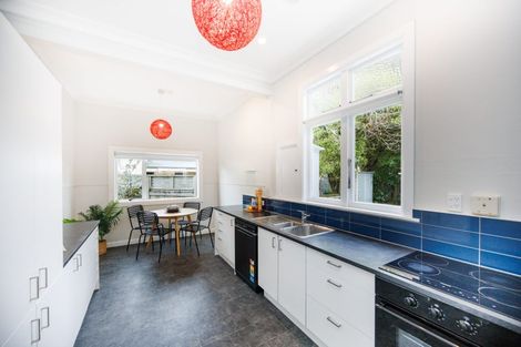 Photo of property in 26 Limbrick Street, Terrace End, Palmerston North, 4410