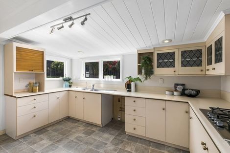 Photo of property in 29 Acacia Avenue, Maungaraki, Lower Hutt, 5010