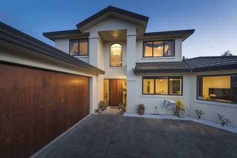 Photo of property in 98 Pacific Drive, Fitzherbert, Palmerston North, 4410