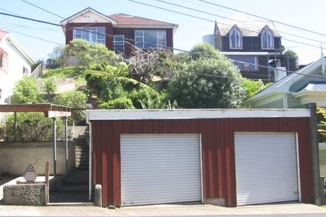 Photo of property in 7 Randwick Road, Northland, Wellington, 6012