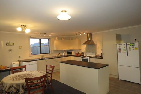 Photo of property in 28 Rodney Street, Georgetown, Invercargill, 9812