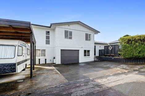 Photo of property in 5a Wesley Avenue, Frankleigh Park, New Plymouth, 4310