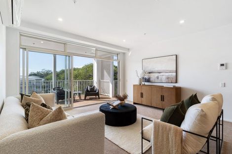 Photo of property in 129 Hibiscus Drive, Orewa, 0931