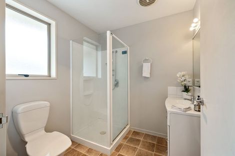 Photo of property in 1a Blue Gum Place, New Brighton, Christchurch, 8083