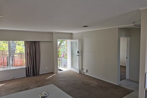 Photo of property in 2/5 Keldale Place, Forrest Hill, Auckland, 0620