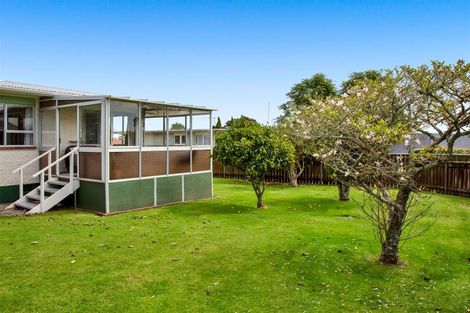 Photo of property in 43 Nevada Drive, Merrilands, New Plymouth, 4312