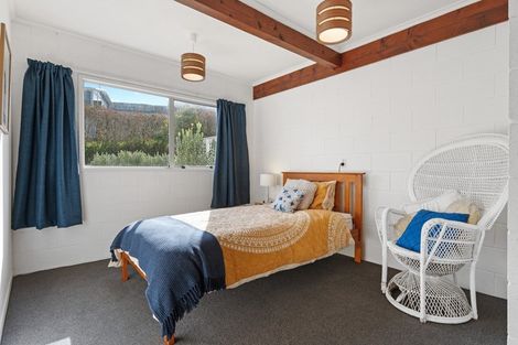 Photo of property in 5 Price Street, Westown, New Plymouth, 4310