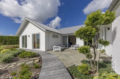 Photo of property in 88 Taupaki Road, Taupaki, Henderson, 0782