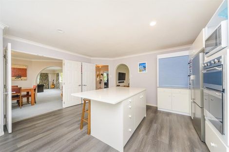 Photo of property in 130 Parewanui Road, Bulls, 4894