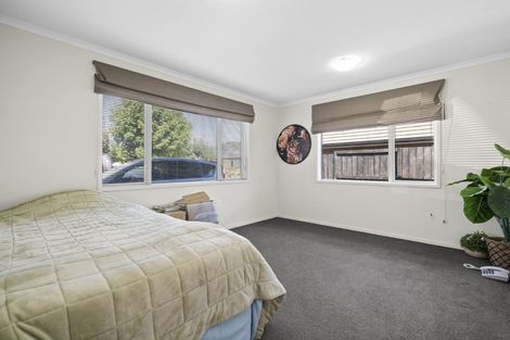 Photo of property in 24 Trauzer Place, Flagstaff, Hamilton, 3210